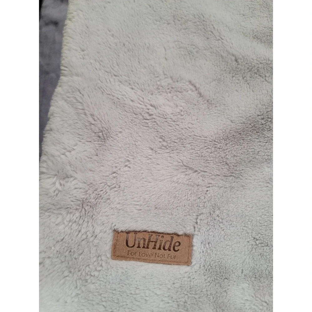 Unhide Faux Fur Throw Blanket Soft & Cozy 45